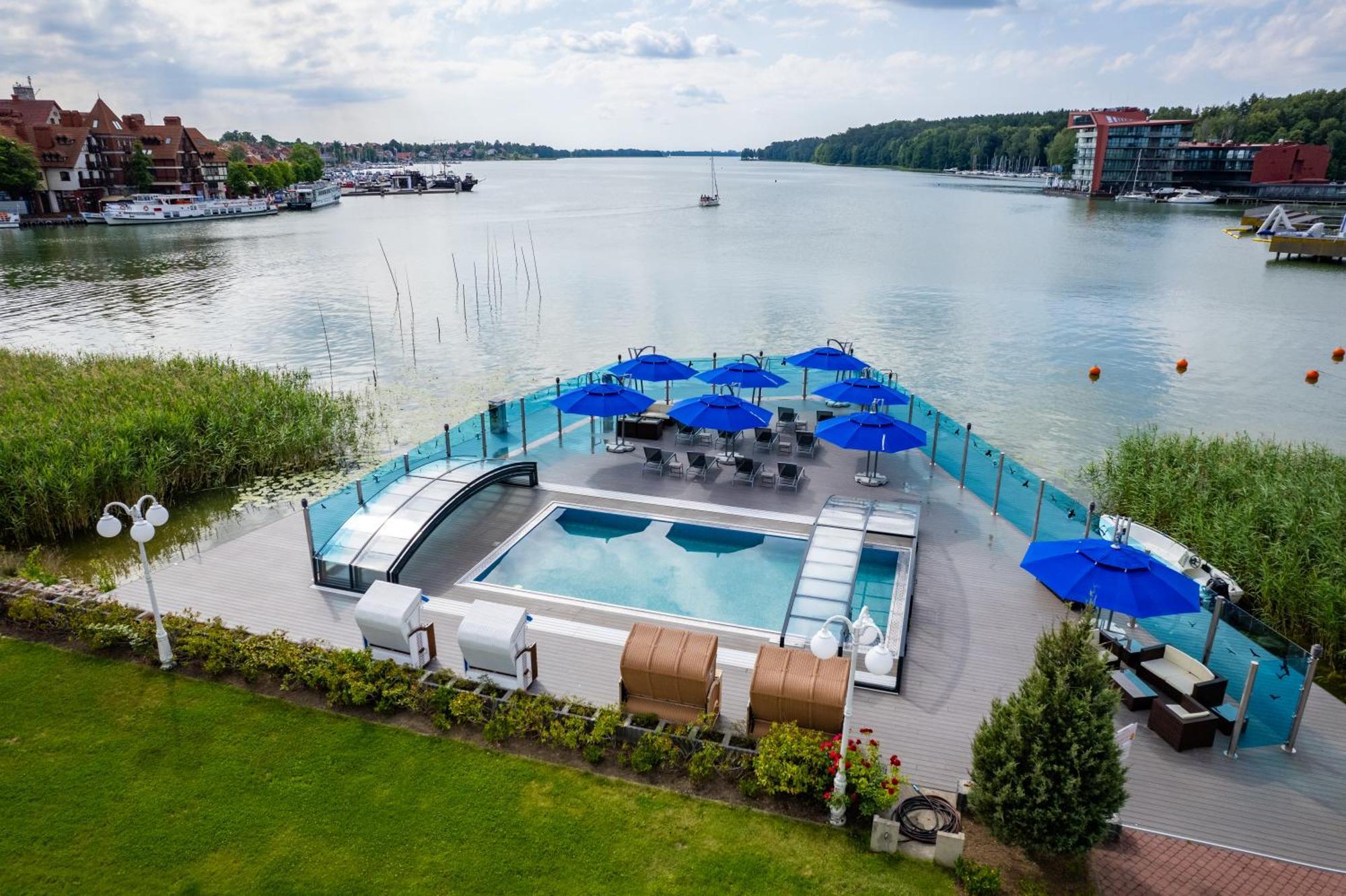 Villa Le Lux Mikołajki Екстериор снимка